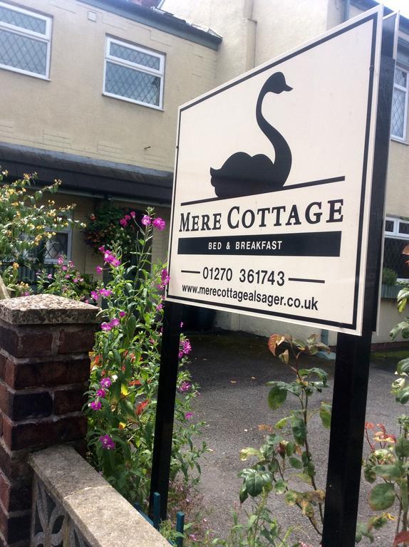 Mere Cottage B & B Alsager Esterno foto